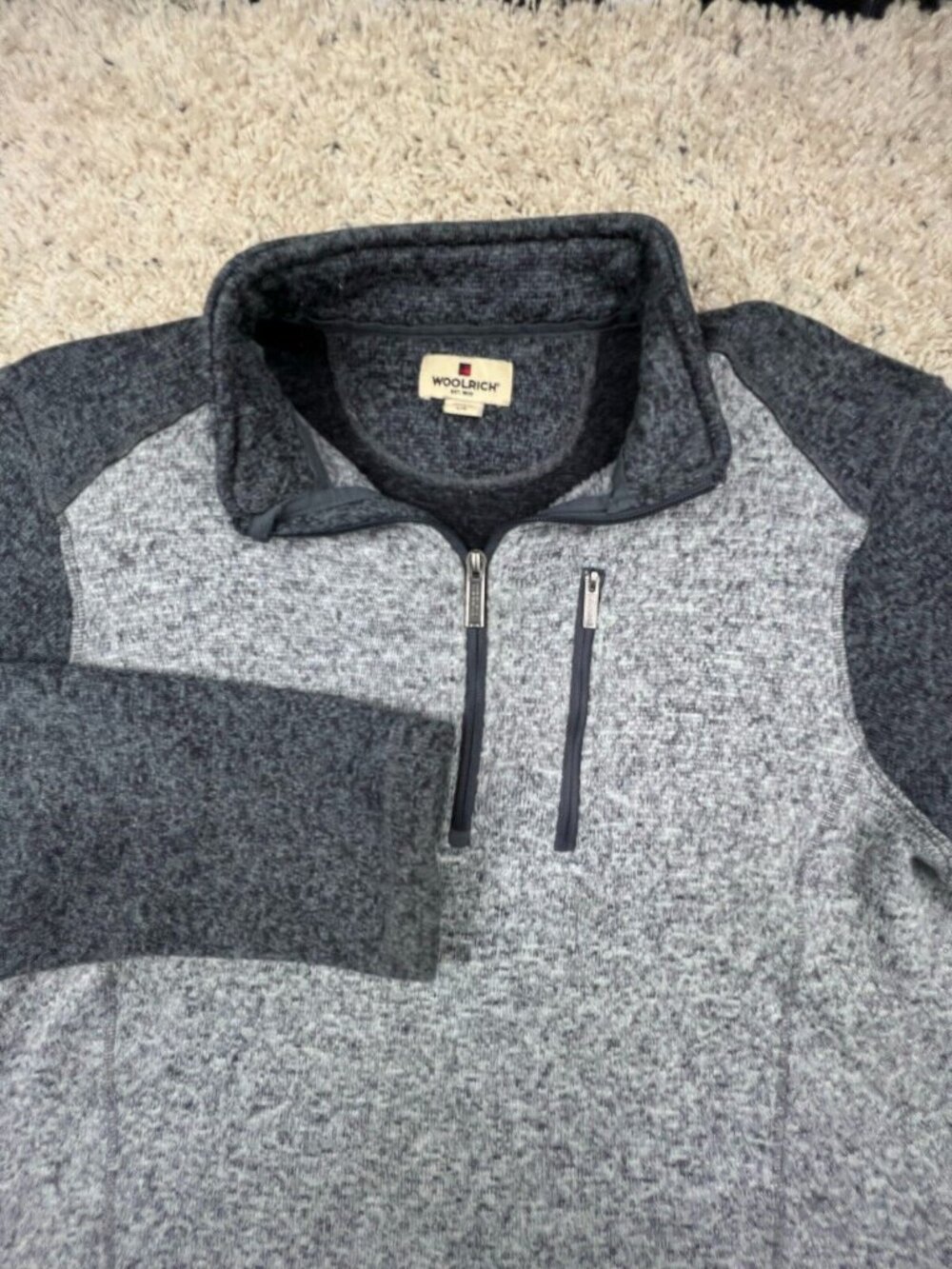 Woolrich 1/4 Zip Pullover Sweater Men's L Large Gray Long Sleeve w Zip Pocket